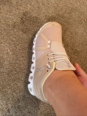 On Running Women's Sneakers in Beige with White Sole